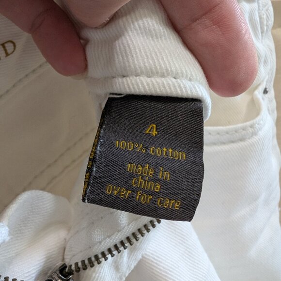 Outback Red White Cuffed Denim Mid-Rise Shorts, SIZE 4 - Picture 4 of 4